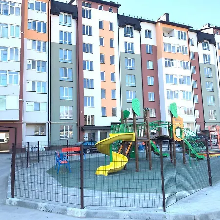 Комфортна Квартира. Поруч Парк Ternopil Exterior photo