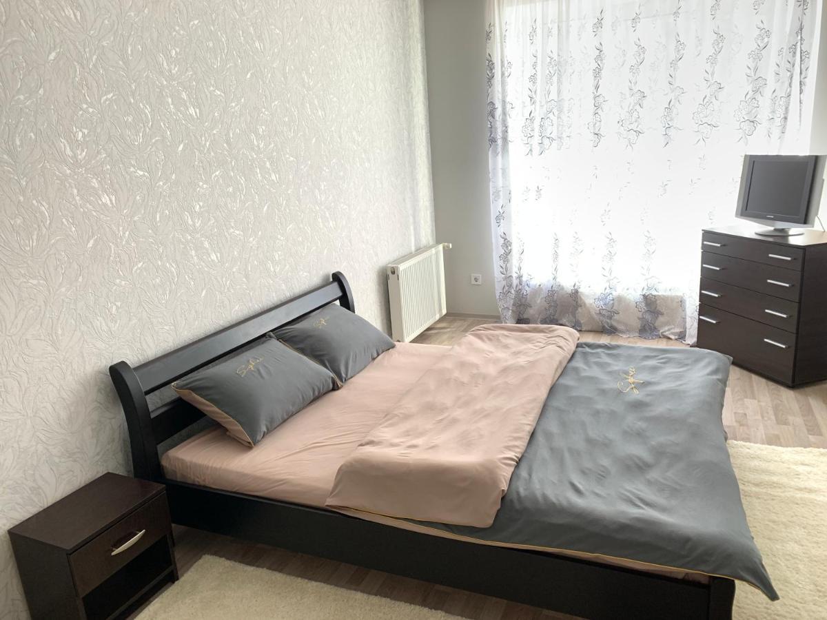 комфортна квартира. поруч парк Apartment